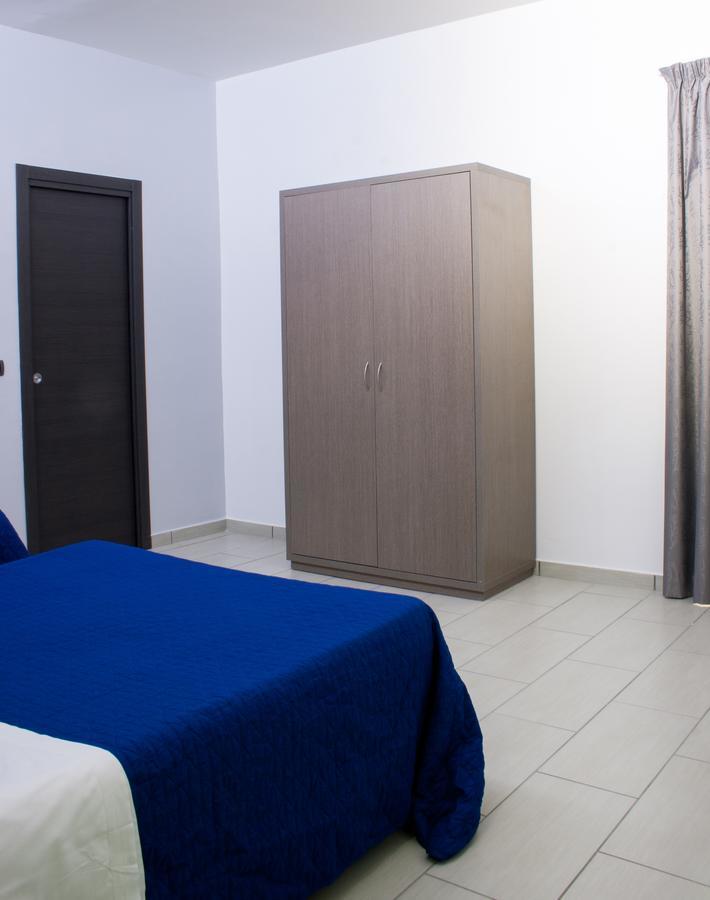Hotel Cristian Giugliano In Campania Bagian luar foto